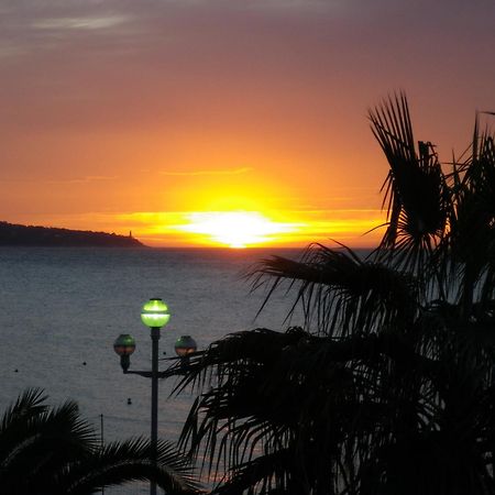 Hotel Azur นีซ ภายนอก รูปภาพ