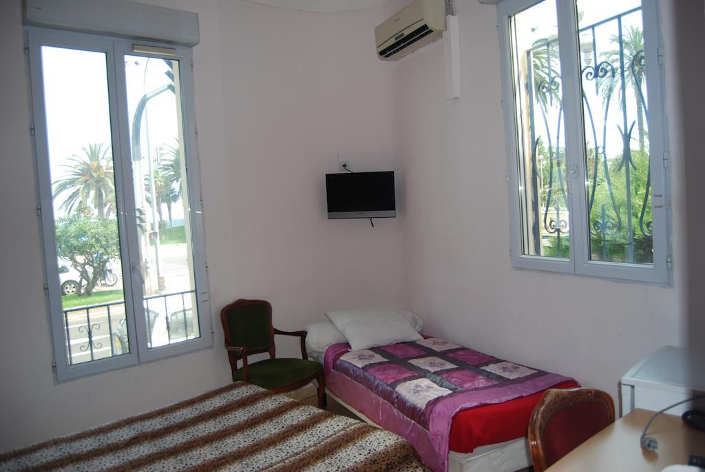 Hotel Azur นีซ ภายนอก รูปภาพ