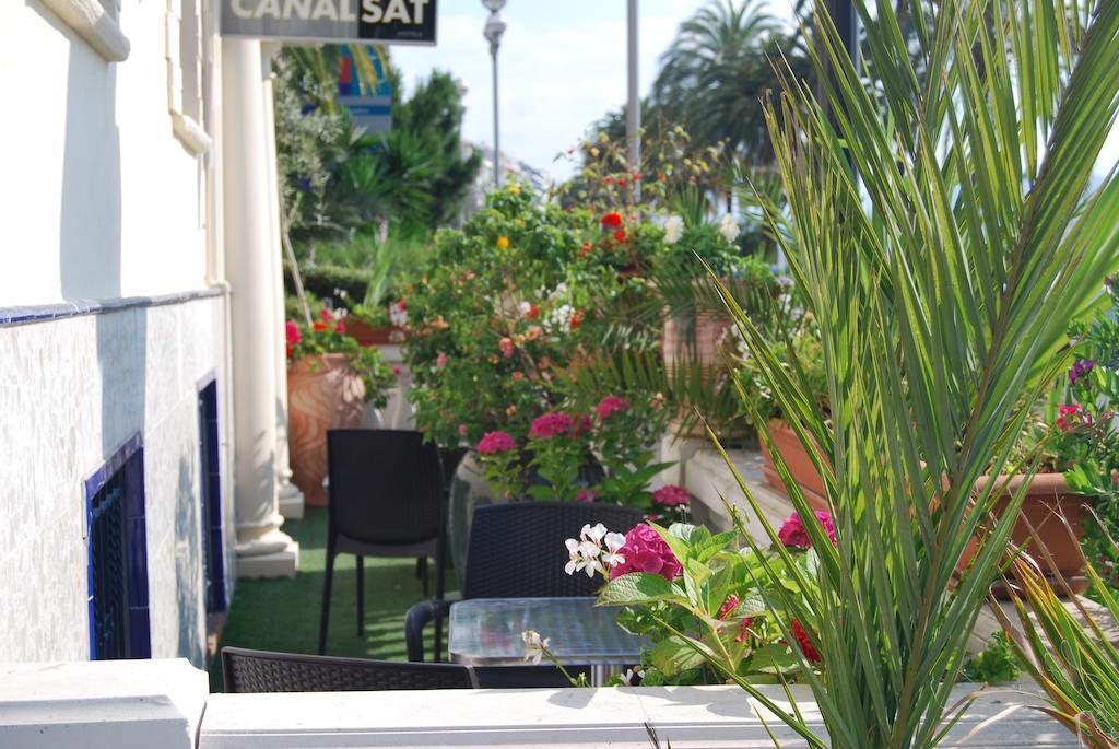 Hotel Azur นีซ ภายนอก รูปภาพ