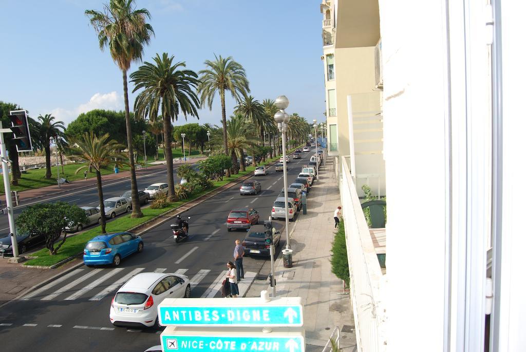 Hotel Azur นีซ ภายนอก รูปภาพ