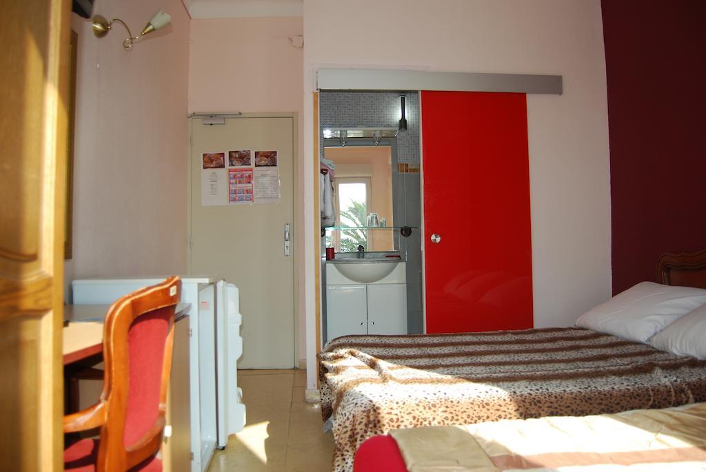 Hotel Azur นีซ ภายนอก รูปภาพ