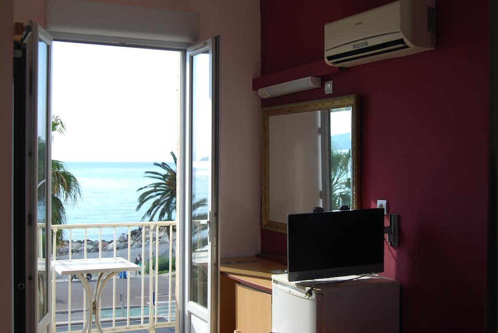 Hotel Azur นีซ ภายนอก รูปภาพ